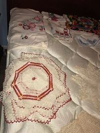 LARGE COLLECTION OF VINTAGE HANDMADE DOILIES
