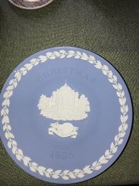 WEDGWOOD COLLECTIBLE CHRISTMAS PLATES