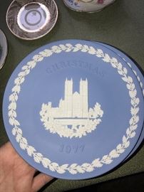 WEDGWOOD COLLECTIBLE CHRISTMAS PLATES