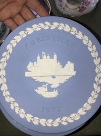 WEDGWOOD COLLECTIBLE CHRISTMAS PLATES