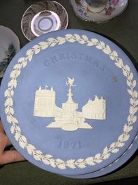 WEDGWOOD COLLECTIBLE CHRISTMAS PLATES