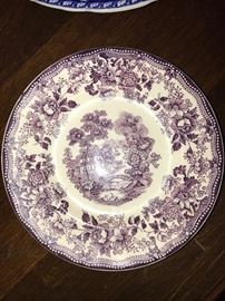 VINTAGE COLLECTIBLE PLATES