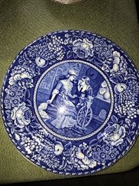 VINTAGE COLLECTIBLE PLATES