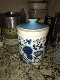 VINTAGE COOKIE JARS