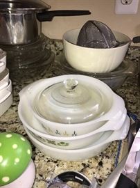 VINTAGE CORNINGWARE AND PYREX