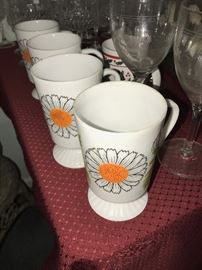 VINTAGE CUPS
