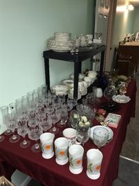 VINTAGE GLASSWARE