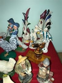 FIGURINES 