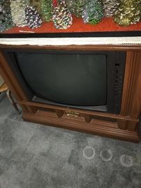 VINTAGE TV WITH CABINET