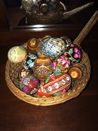 UKRAINIAN HAND-PAINTED EGGS