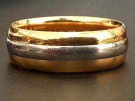 18k and platinum Artcarved gold ring