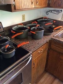 Rachael Ray cookware complete set
