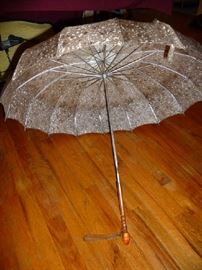 ANOTHER PIC OF PARASOL