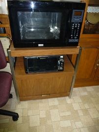 MICROWAVE, MICROWAVE CART, TOASTER OVEN