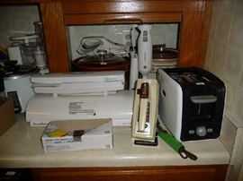 SMALL KITCHEN APPLIANCES