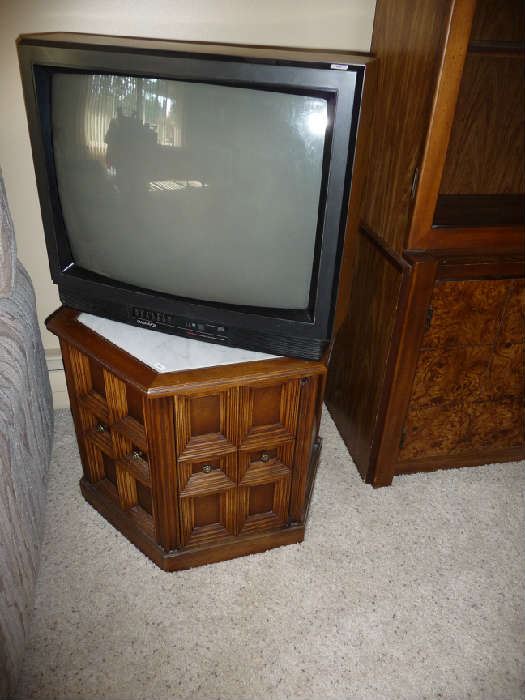 TV, END TABLE
