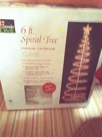6-FT. SPIRAL TREE