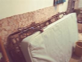 PORTABLE FOLDING BED & MATTRESS