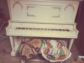 Vintage Piano