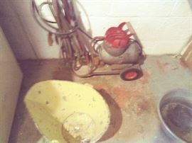 VINTAGE - MINI POWER WASHER?????????