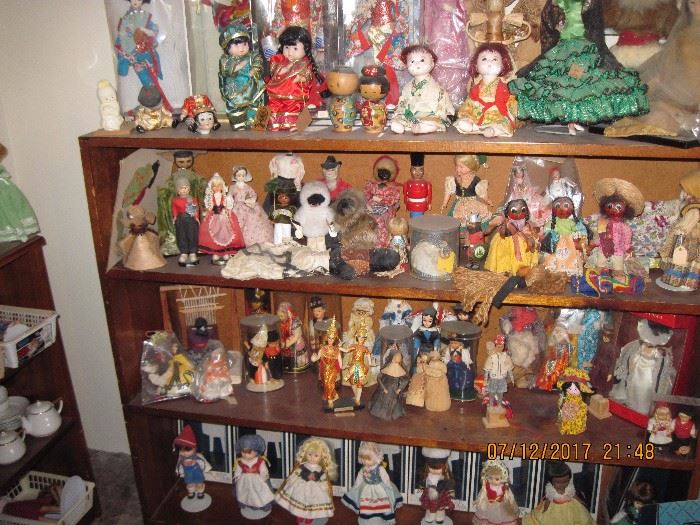 Foreign, Oriental, etc dolls