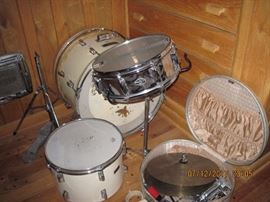 Continental drums set