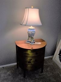 Beautiful pair of "Italy " handpainted lamps    nightstand is not for sale 