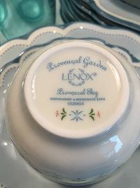 •	Provencal Garden Lenox, provencal Shy China