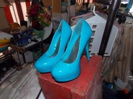 F M HIGH HEELS