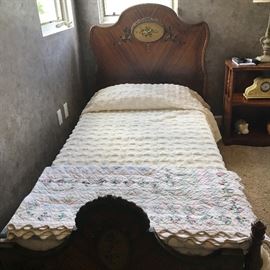 ANTIQUE PAIR OF TWIN BEDS