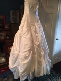 Wedding dress, gloves and underskirt - off the shoulder