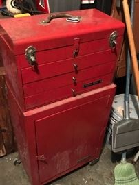 Tool chest