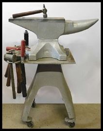 Large Anvil on rolling stand