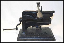 Crown Company cast iron crimper