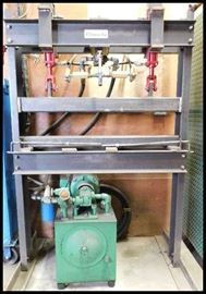 Hydr. double cylinder press