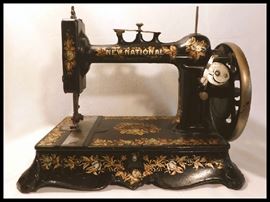 New National hand crank with beautiful gilt design