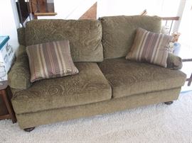 HENREDON SOFA