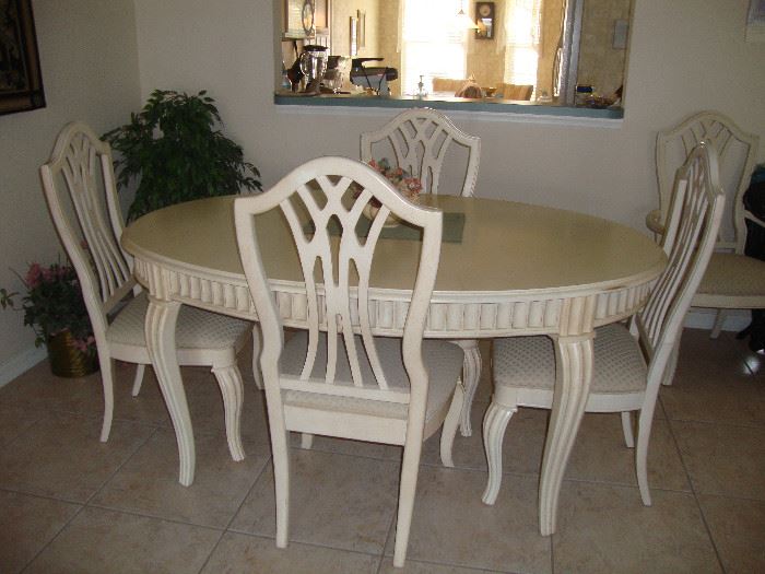 Stanley, Dining Table, 1 Leaf, 2 captains chairs, 4 side chairs