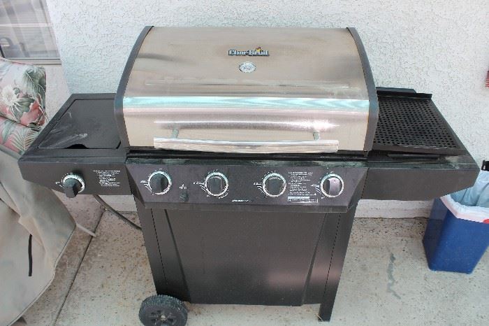 Char-Broil Grill: great condition