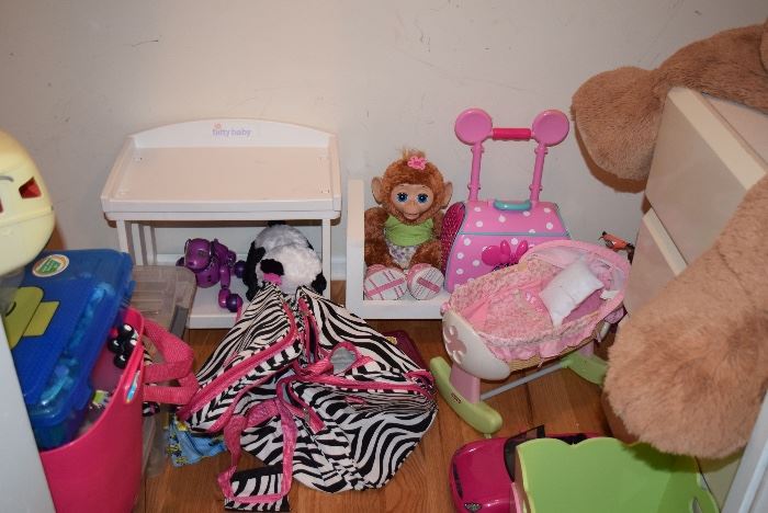 bitty baby changing table and doll accessories 