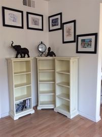 Disney Art plus white bookcases .. Great sizes!!