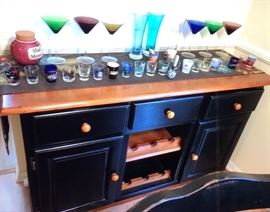 Farmhouse style bar that matches kitchen table