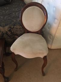 VICTORIAN STYLE BALLOON BACK PARLOR CHAIR