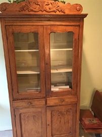 Great cupboard taken from old Tippah county MS boarding house. The boarding house registry and original family owners photos included.