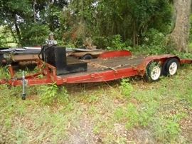 tandem axel flatbed trailer w/ fuel tank
