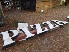 Pizza lighted sign