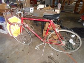 vintage Schwinn road bike