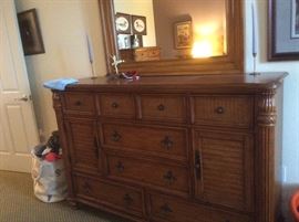 Dresser & mirror
