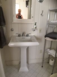 Bathroom Pedestal Sink