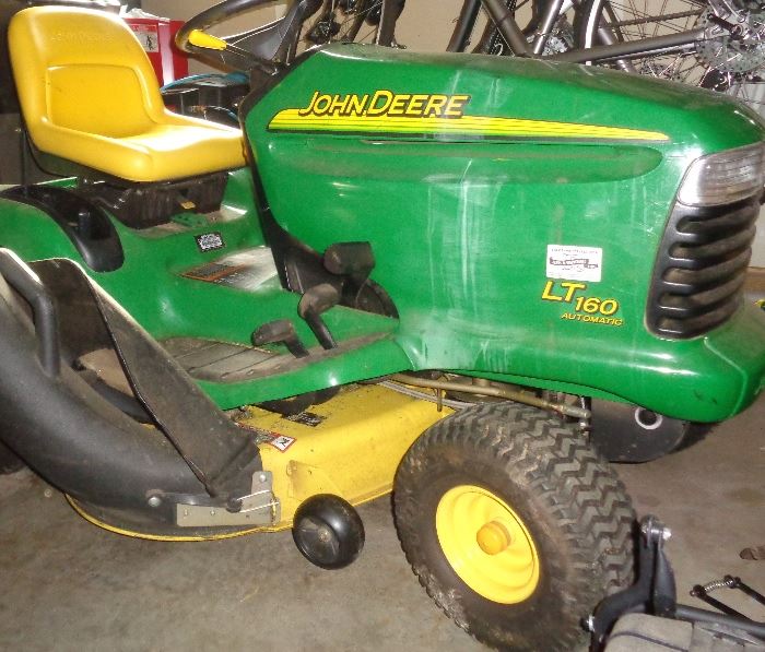 John Deere Riding Lawn mower